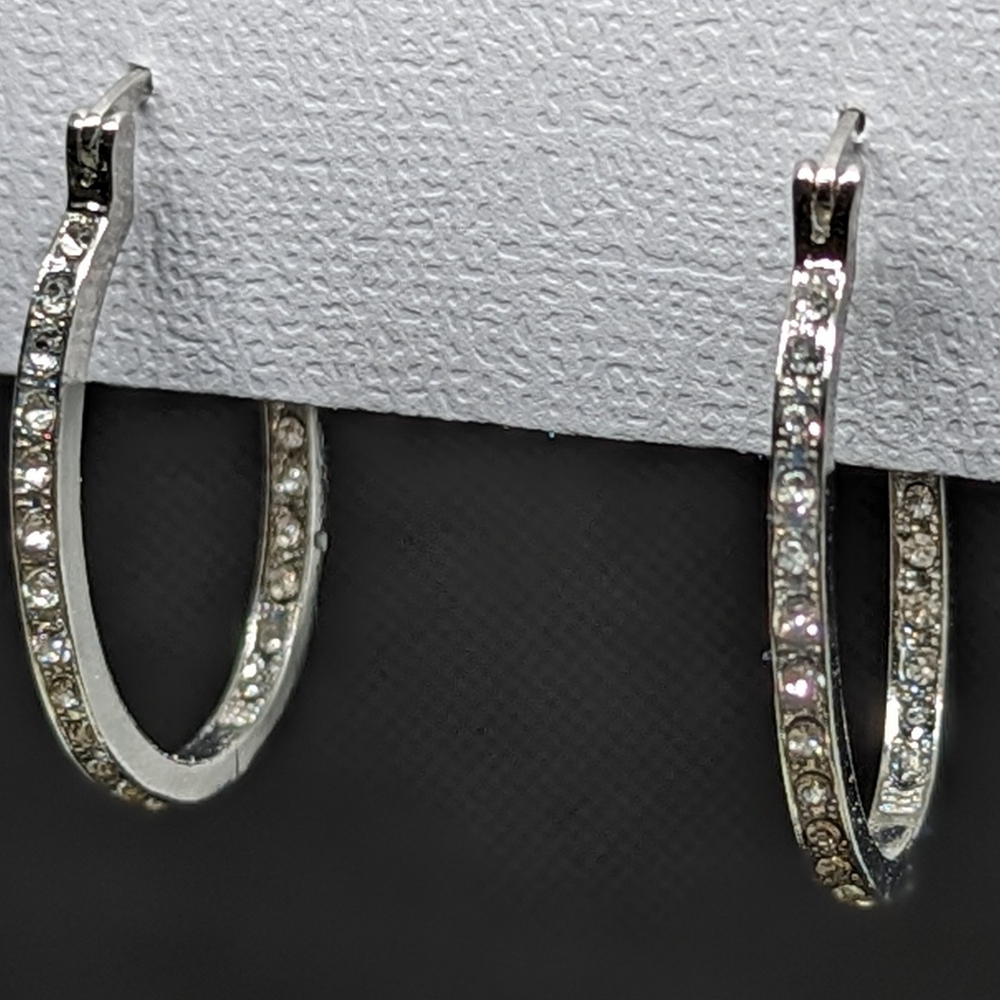 Earings - Picture 4 of 10